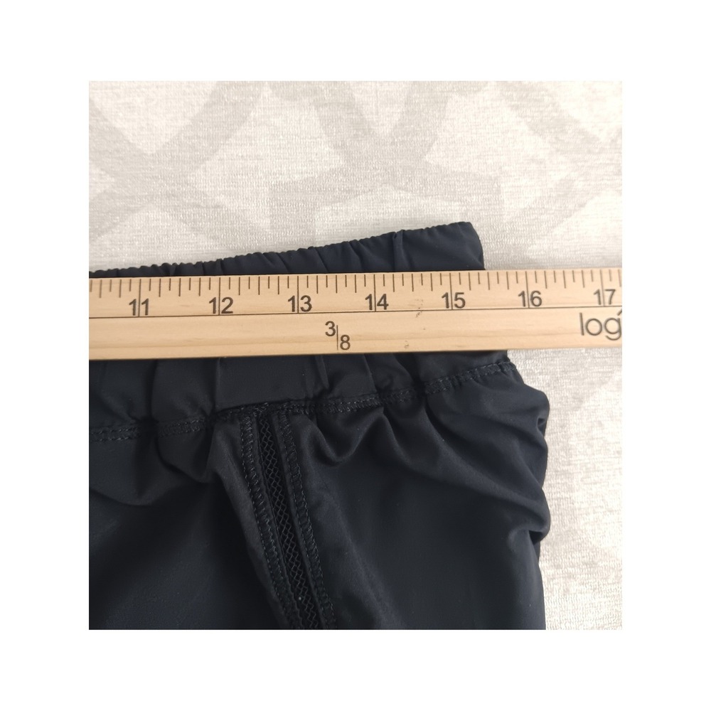 Lululemon Black Running Shorts Double Layer Mesh Insets Women‎ Size 8 - Picture 3 of 8